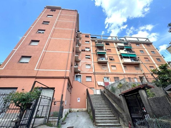appartamento in vendita a Genova in zona Bolzaneto