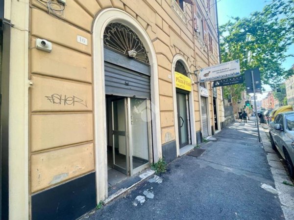 negozio in vendita a Genova