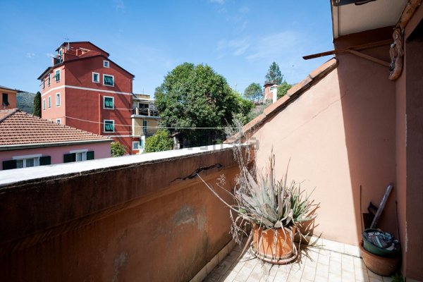 appartamento in vendita a Genova in zona Molassana