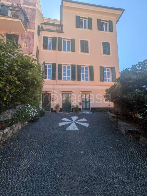 appartamento in vendita a Genova in zona Sturla