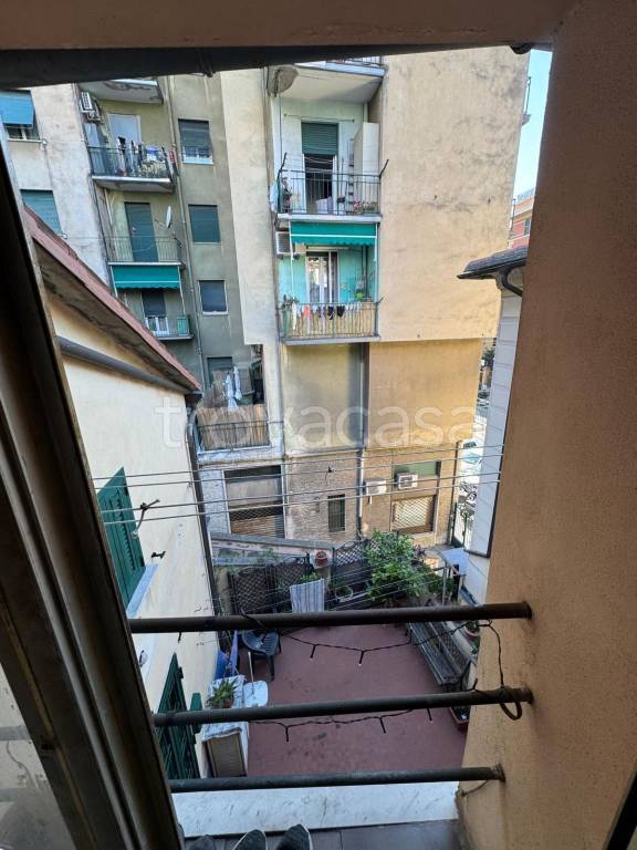 appartamento in vendita a Genova in zona Marassi