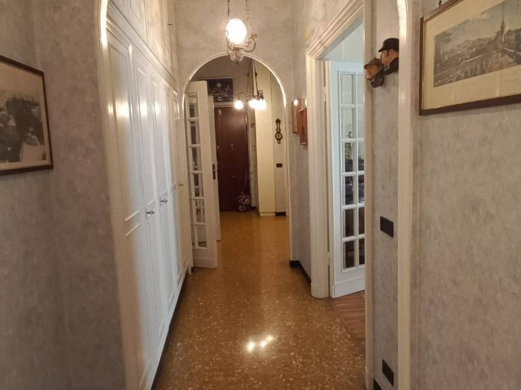 appartamento in vendita a Genova in zona Albaro