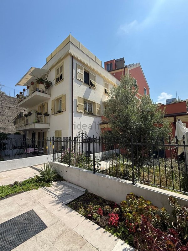 appartamento in vendita a Genova in zona San Vincenzo