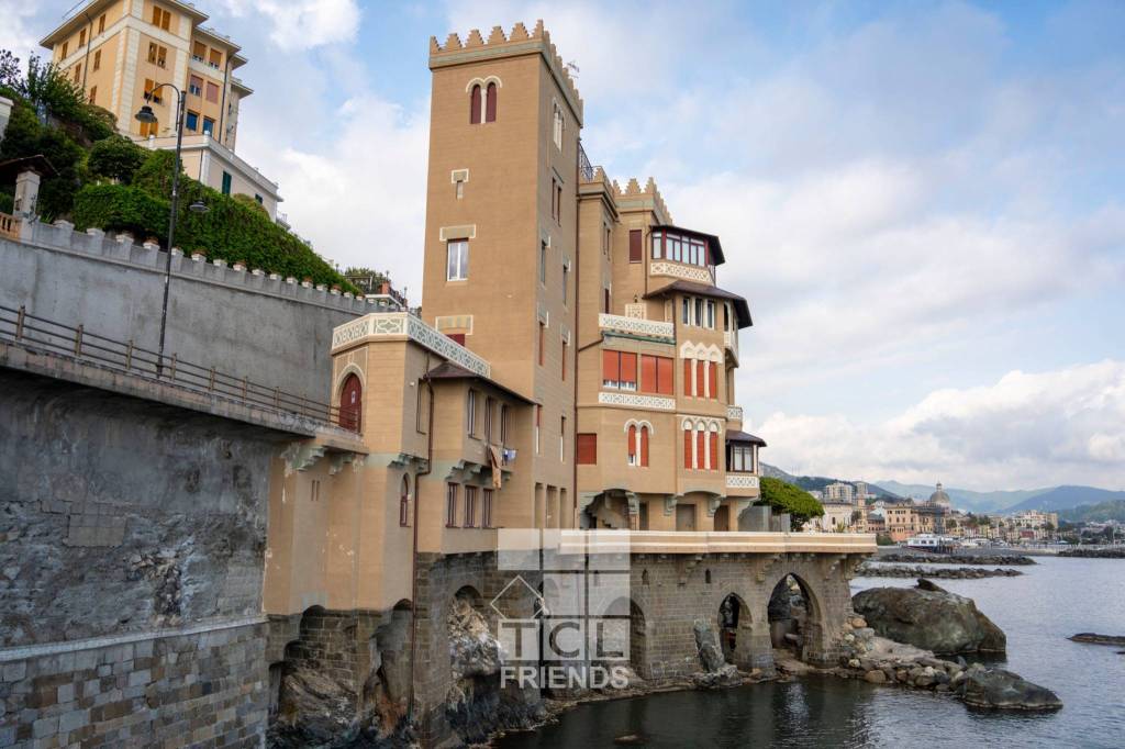 appartamento in vendita a Genova in zona Pegli