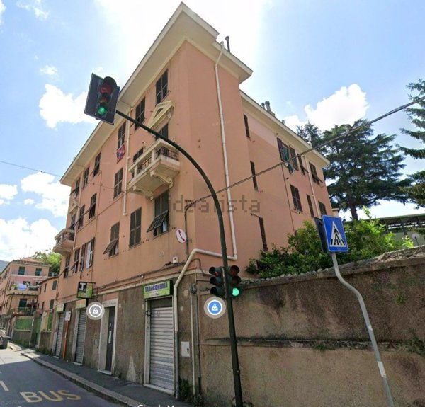 appartamento in vendita a Genova in zona Bolzaneto