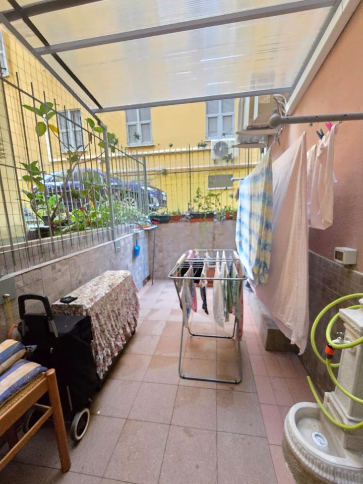 appartamento in vendita a Genova in zona Sestri Ponente