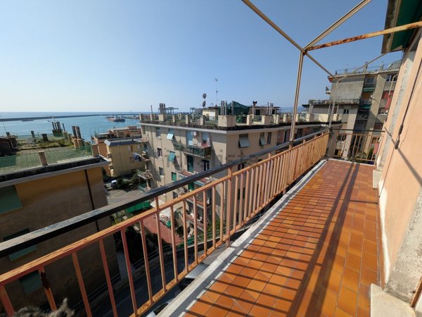 appartamento in vendita a Genova in zona Pegli