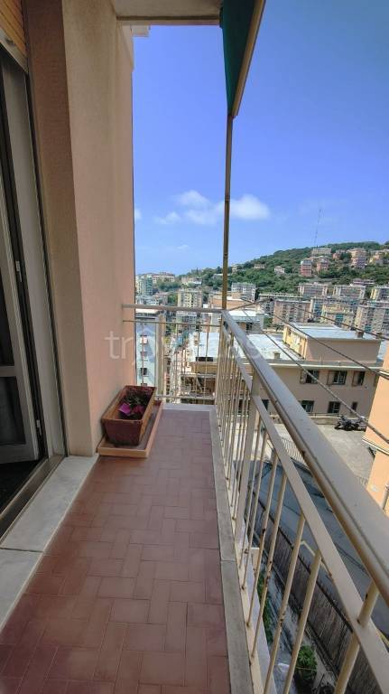 appartamento in vendita a Genova in zona Oregina
