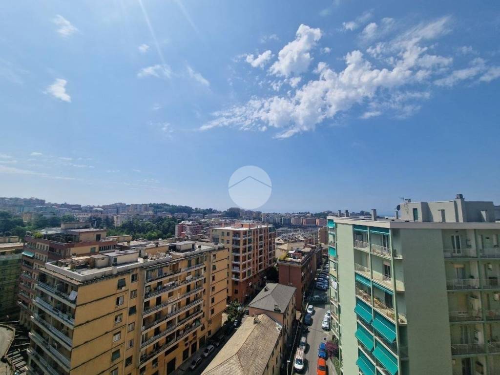 appartamento in vendita a Genova in zona Quezzi