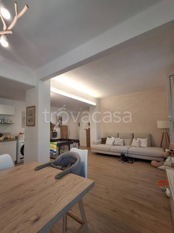 appartamento in vendita a Genova in zona Staglieno