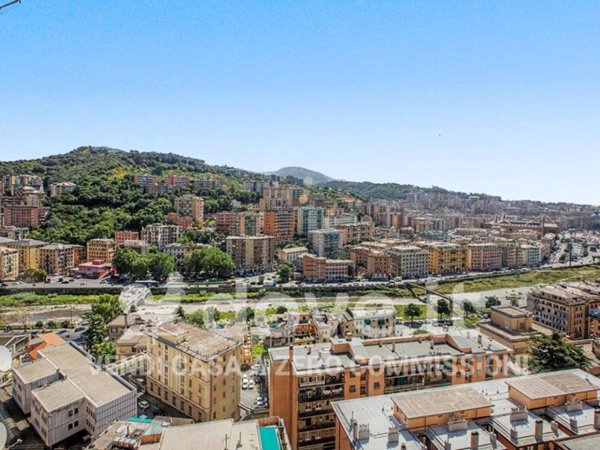 appartamento in vendita a Genova in zona Staglieno