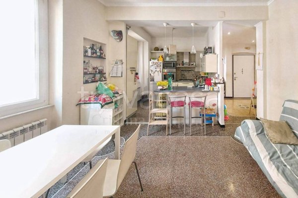 appartamento in vendita a Genova in zona Sturla