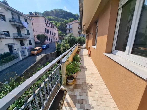 appartamento in vendita a Genova in zona Rivarolo