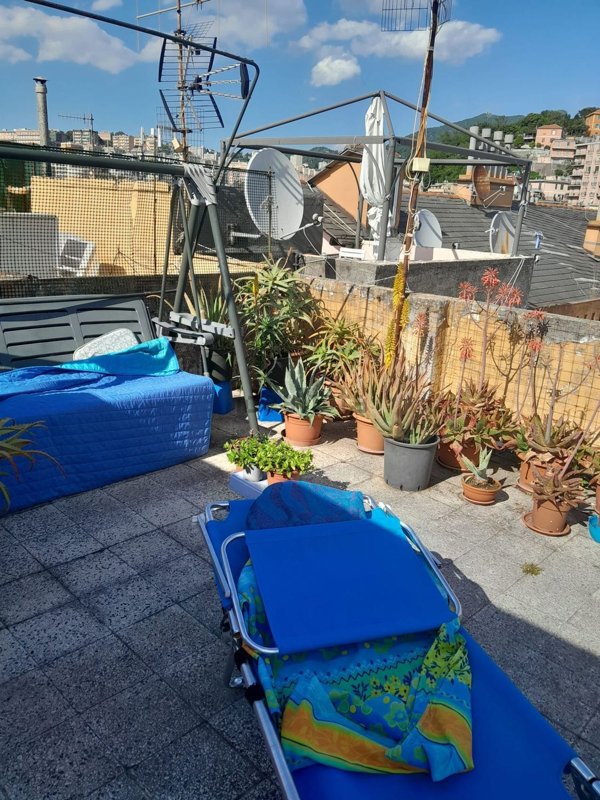 appartamento in vendita a Genova in zona Certosa