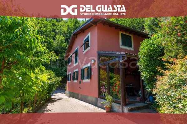 casa indipendente in vendita a Genova in zona Pegli
