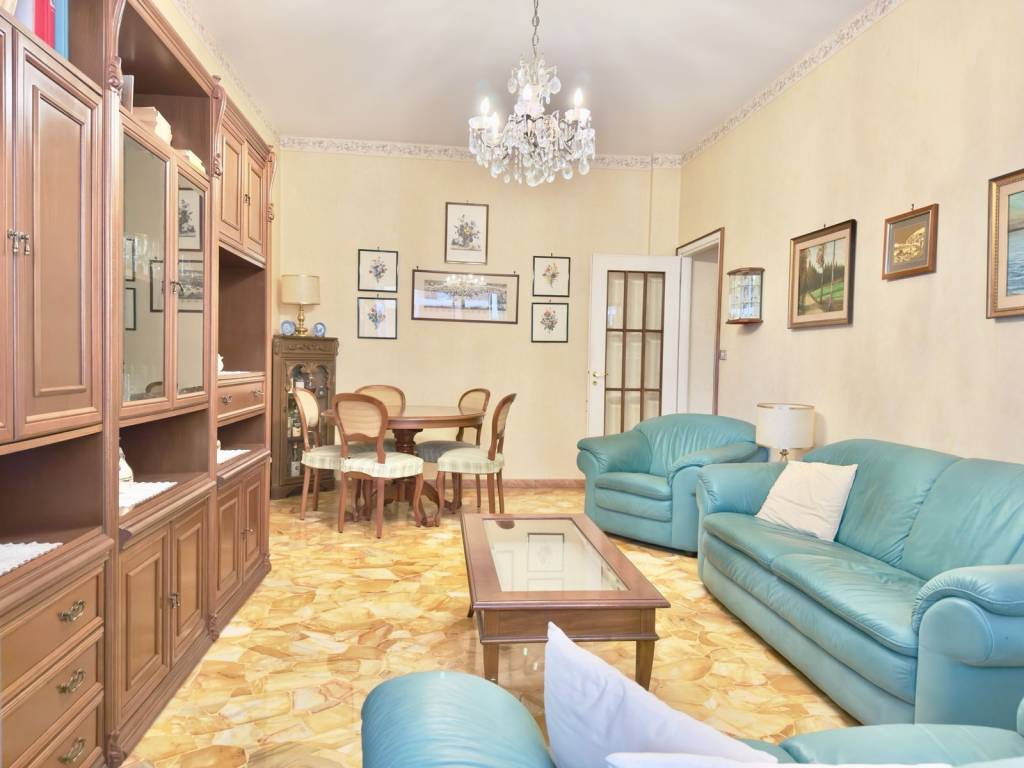 appartamento in vendita a Genova in zona Quezzi