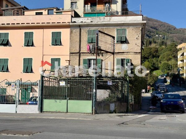appartamento in vendita a Genova in zona Struppa