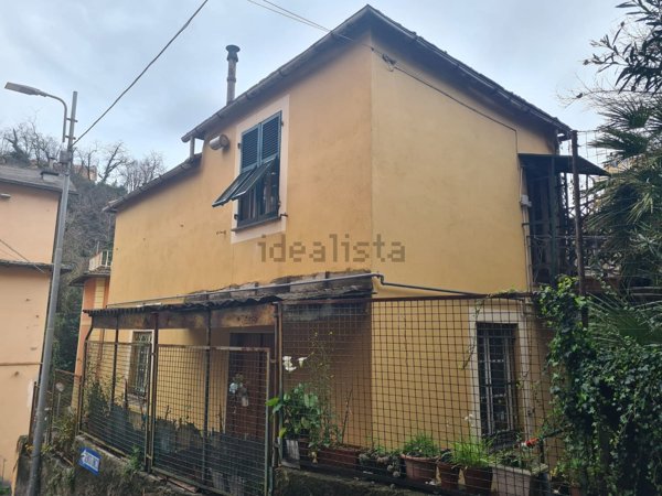 casa indipendente in vendita a Genova