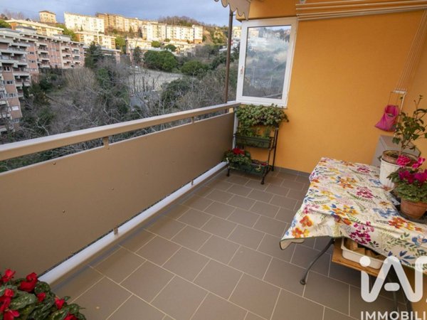 appartamento in vendita a Genova in zona Lagaccio / Granarolo
