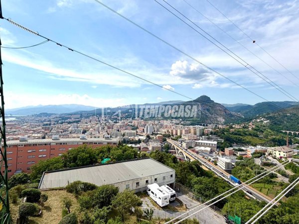 appartamento in vendita a Genova in zona Cornigliano