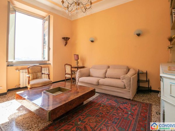 appartamento in vendita a Genova in zona Carignano