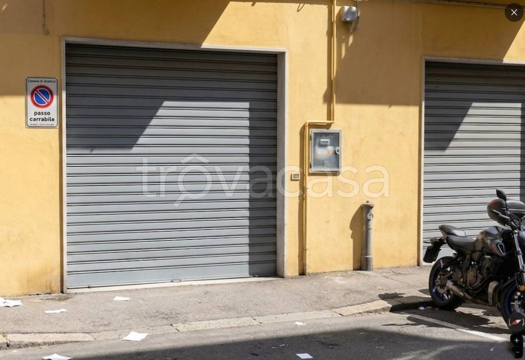 locale di sgombero in vendita a Genova in zona Staglieno
