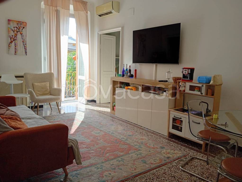 appartamento in vendita a Genova in zona Foce