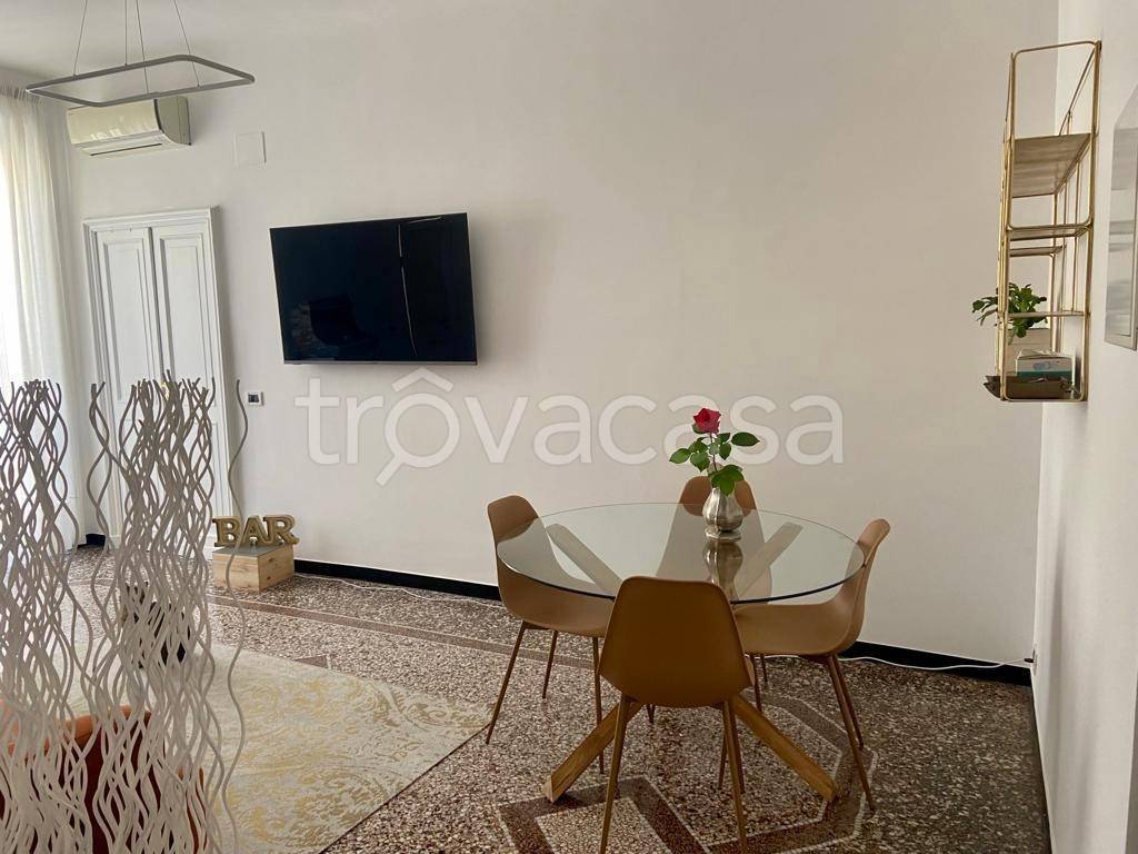 appartamento in vendita a Genova in zona Foce