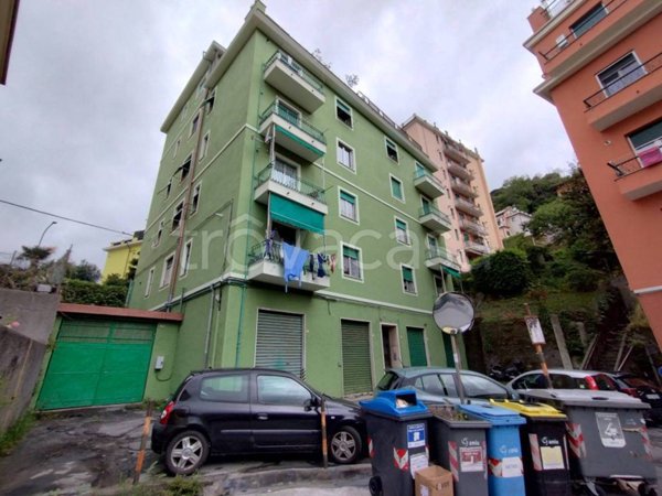 appartamento in vendita a Genova in zona Bolzaneto