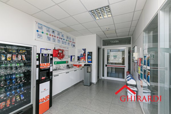 ufficio in vendita a Genova in zona Sestri Ponente
