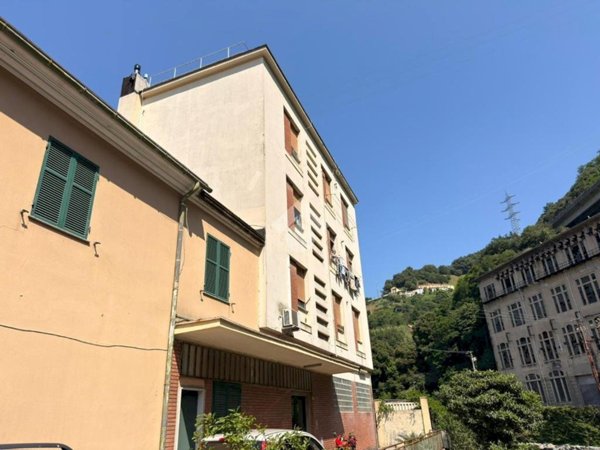 appartamento in vendita a Genova in zona Voltri