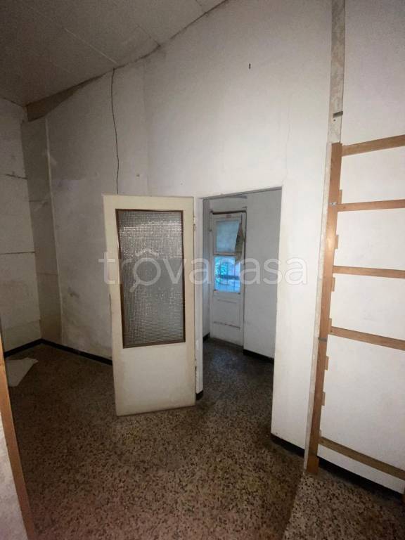 appartamento in vendita a Genova in zona Staglieno