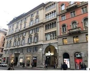 locale commerciale in vendita a Genova