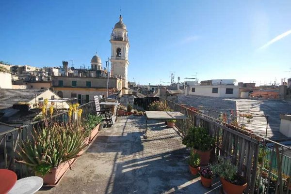 appartamento in vendita a Genova in zona Sottoripa / Maddalena / Molo