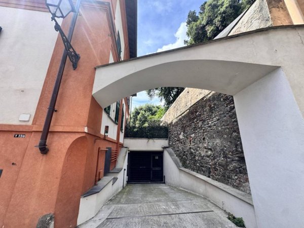 appartamento in vendita a Genova in zona Sestri Ponente