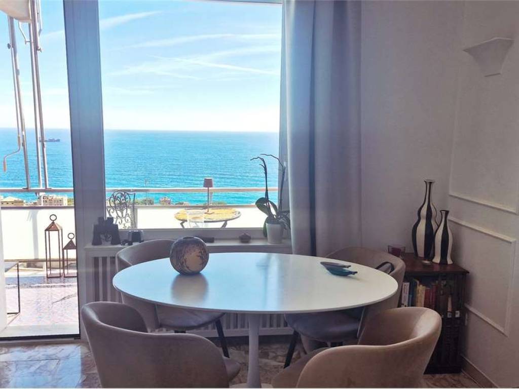 appartamento in vendita a Genova