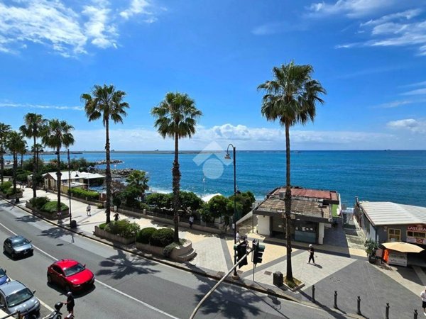 appartamento in vendita a Genova in zona Pegli