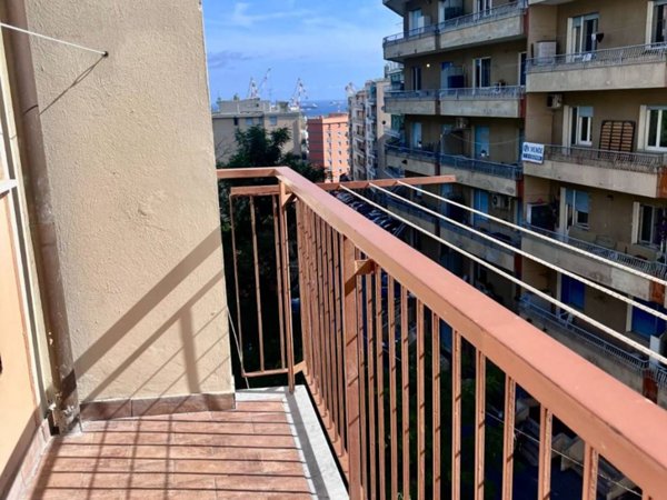 appartamento in vendita a Genova in zona Sestri Ponente