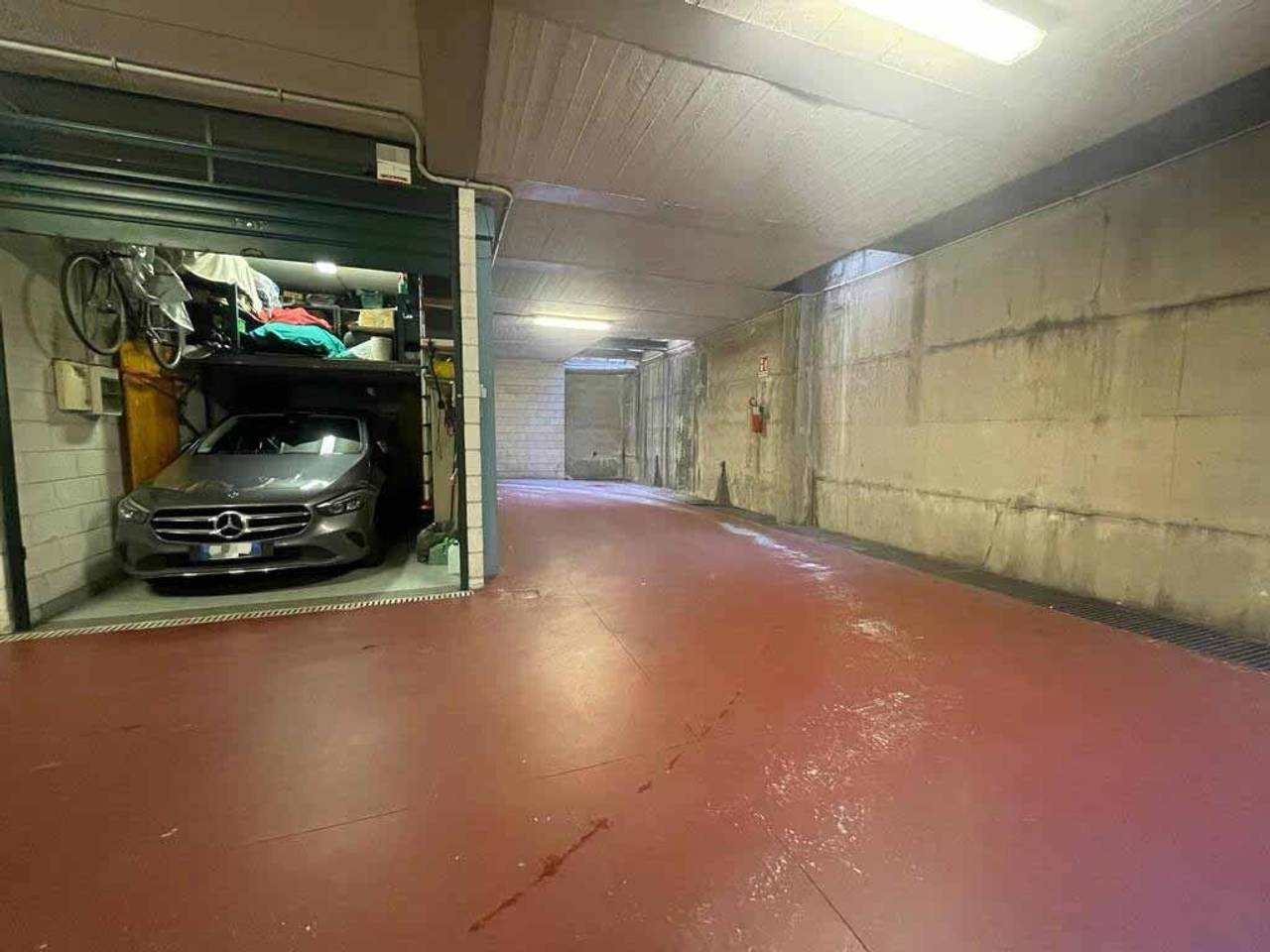 negozio in vendita a Genova in zona San Martino