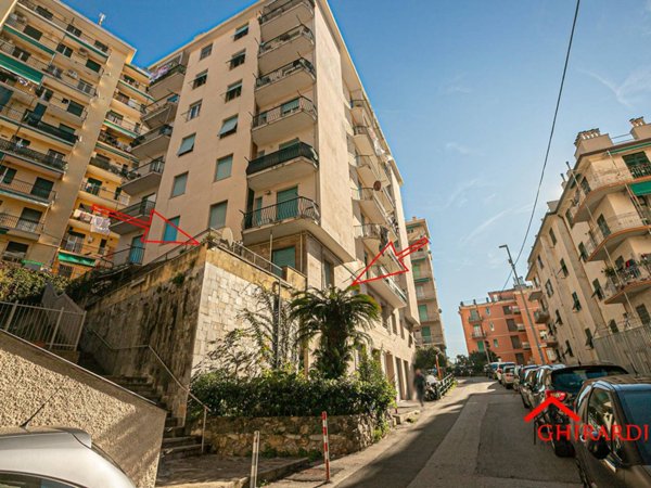 appartamento in vendita a Genova in zona Cornigliano