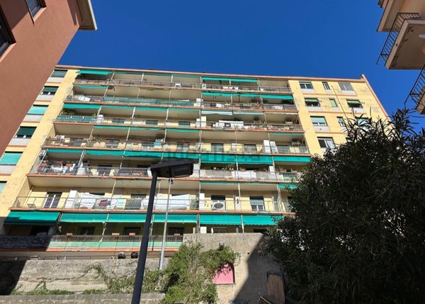 appartamento in vendita a Genova in zona Marassi