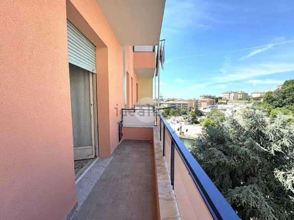 appartamento in vendita a Genova in zona Palmaro / Pra'