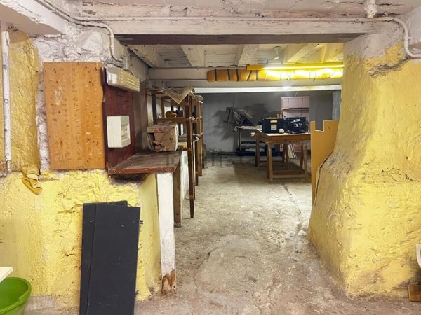 negozio in vendita a Genova in zona Sampierdarena