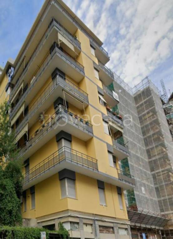 appartamento in vendita a Genova in zona Staglieno