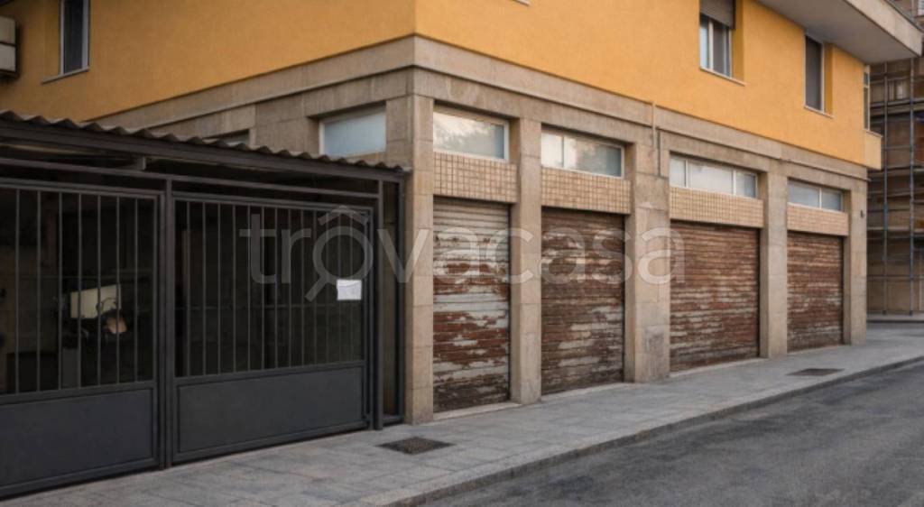 negozio in vendita a Genova in zona Staglieno