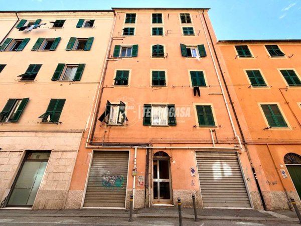 appartamento in vendita a Genova in zona Sestri Ponente