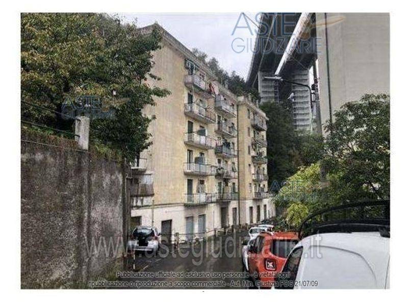 appartamento in vendita a Genova in zona Molassana