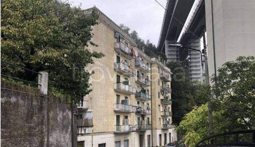 appartamento in vendita a Genova in zona Molassana