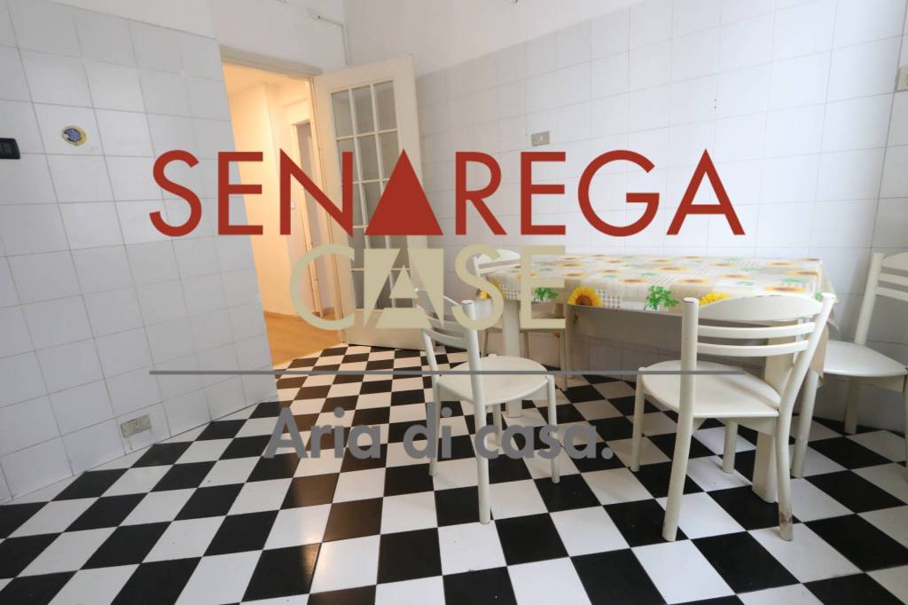 appartamento in vendita a Genova in zona Staglieno