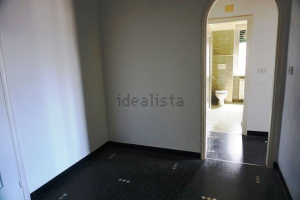 appartamento in vendita a Genova in zona Sampierdarena